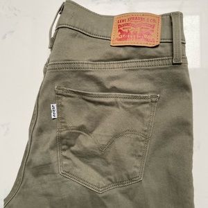 Levi’s 311 Jeans